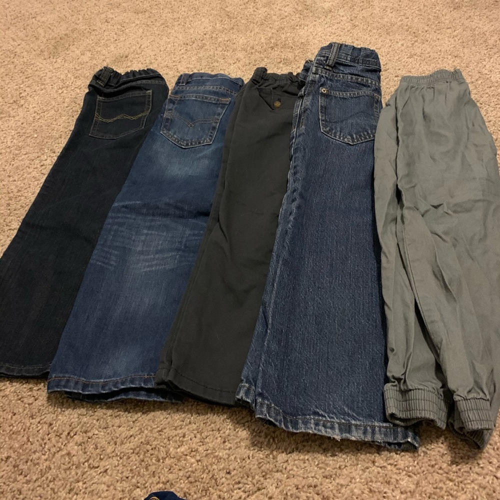 Lot of 5-5T sized pants ( 5 pairs)